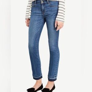 Ann Taylor NWT kick out crop jeans, size 2